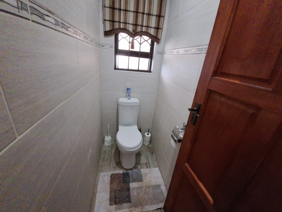 5 Bedroom Property for Sale in Koster North West